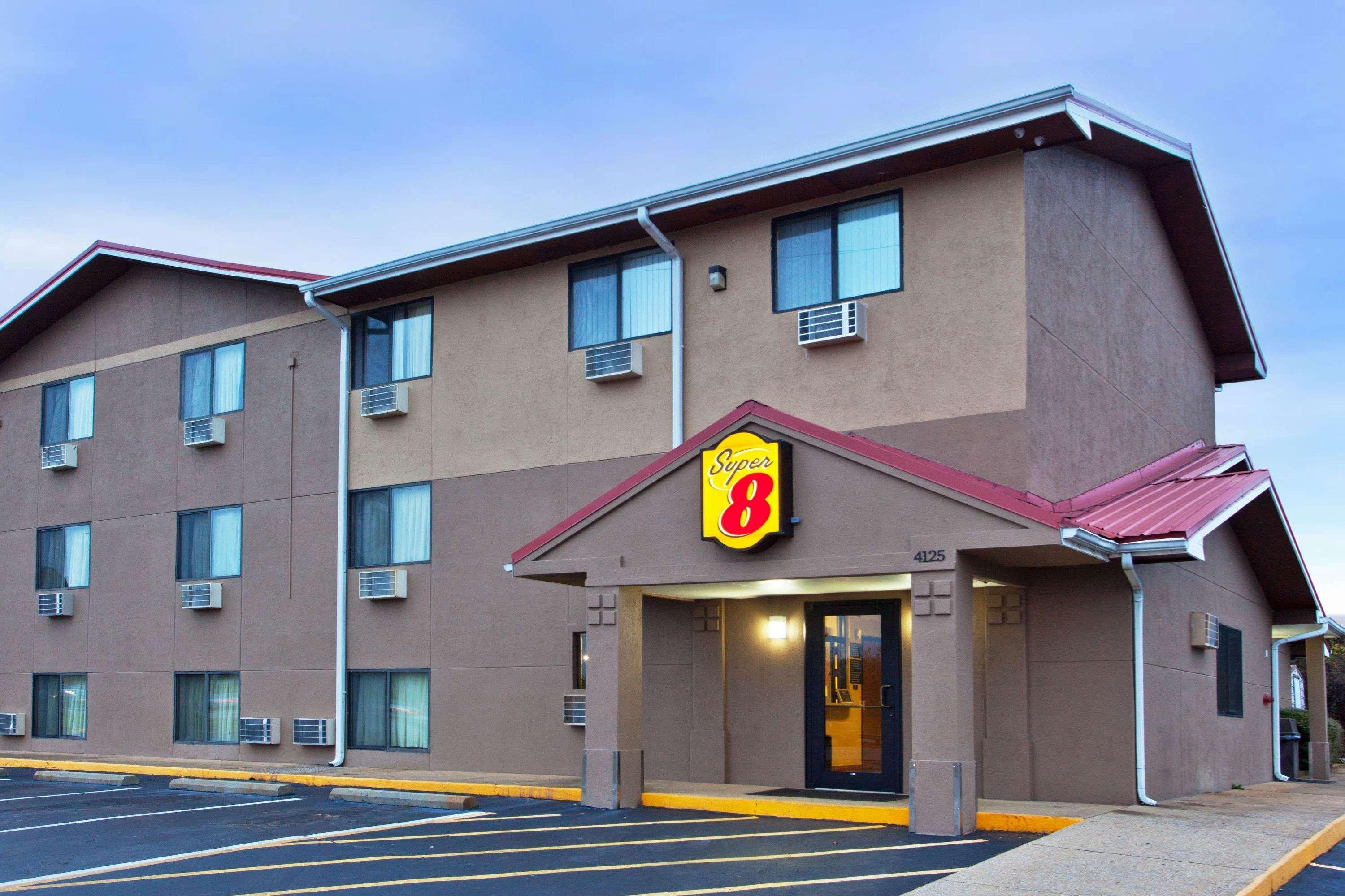 Super 8 By Wyndham Tuscaloosa Exterior foto